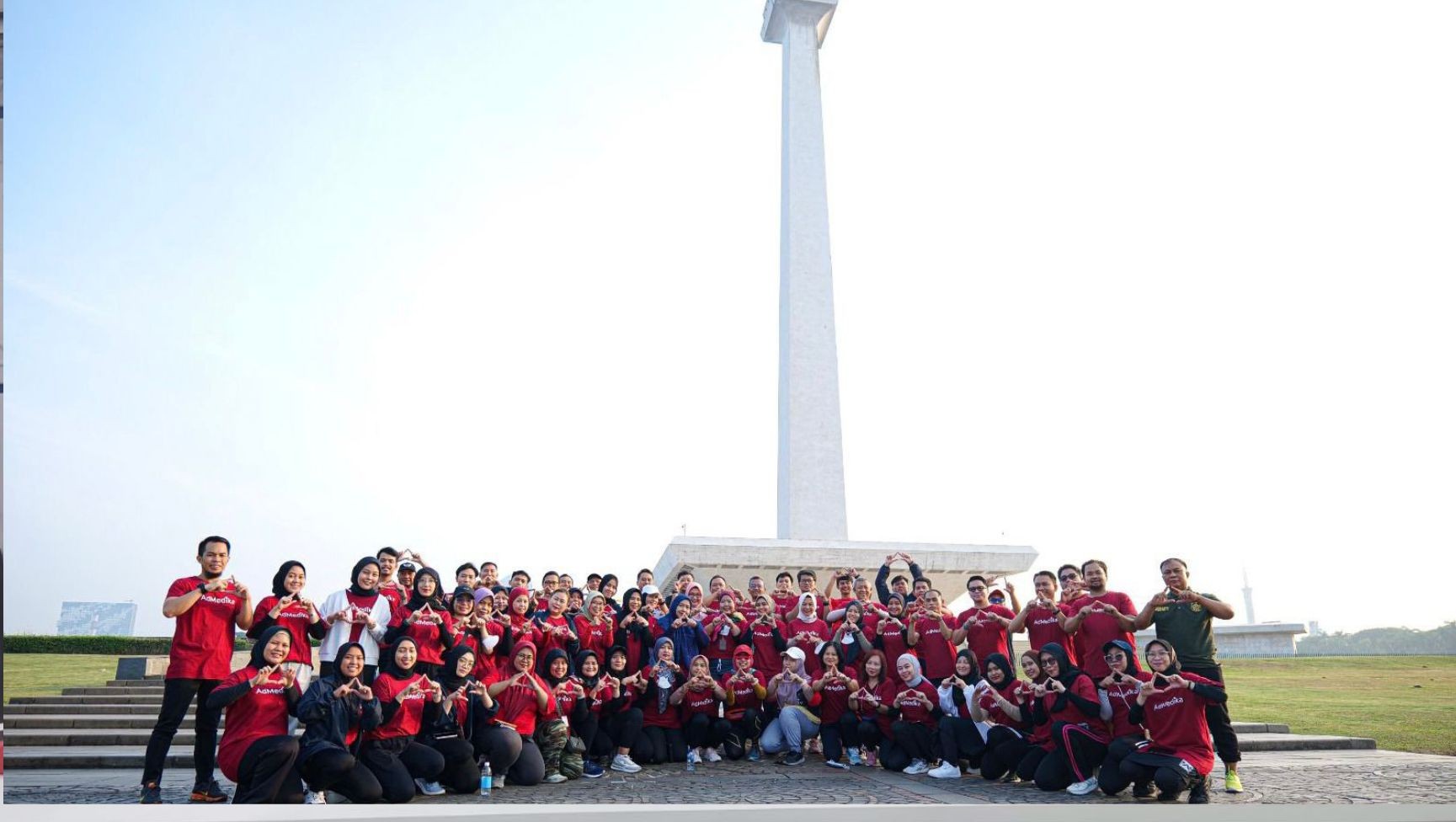 Sambut Hari Olahraga Nasional, AdMedika Gelar Brisk Walking