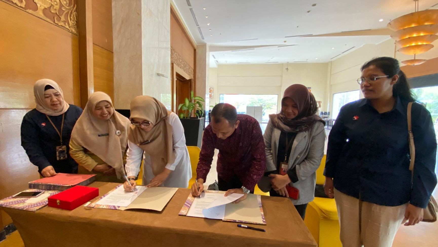 AdMedika Supports the Digitalization of 42 Puskesmas in Palembang City Government