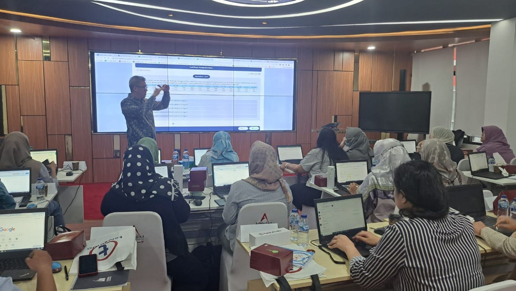AdMedika Holds Training for Competent Supervisors Training Certified Contact Center For Supervisor (CCCS)