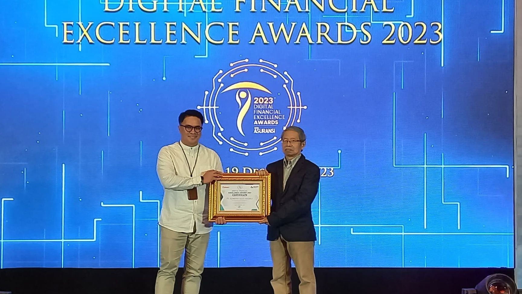 Anak Usaha Telkom, AdMedika Raih Penghargaan Digital Financial Excellence Award 2023 Media Asuransi