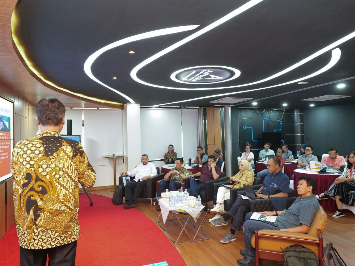 AdMedika Gelar Environmental, Social, Governance Awarness Training Course