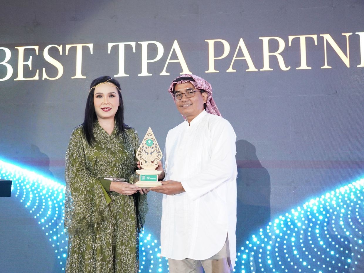 AdMedika Raih Penghargaan Best TPA Partner pada Celebration 18th Anniversary Alia Hospital Group