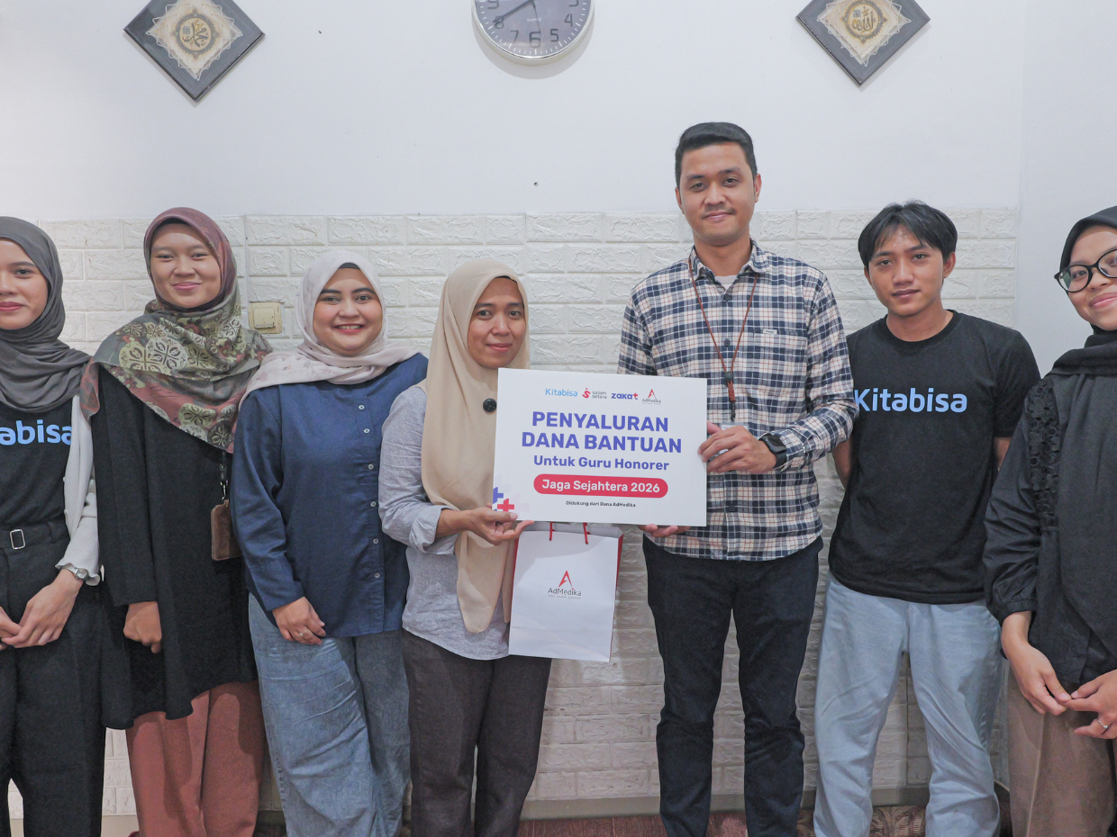 AdMedika Dukung Kesejahteraan Guru Honorer melalui Program TJSL “Jaga Sejahtera” Bersama KitaBisa